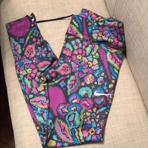 Nike Dri Fit Legging Cross Stitch Floral Pattern